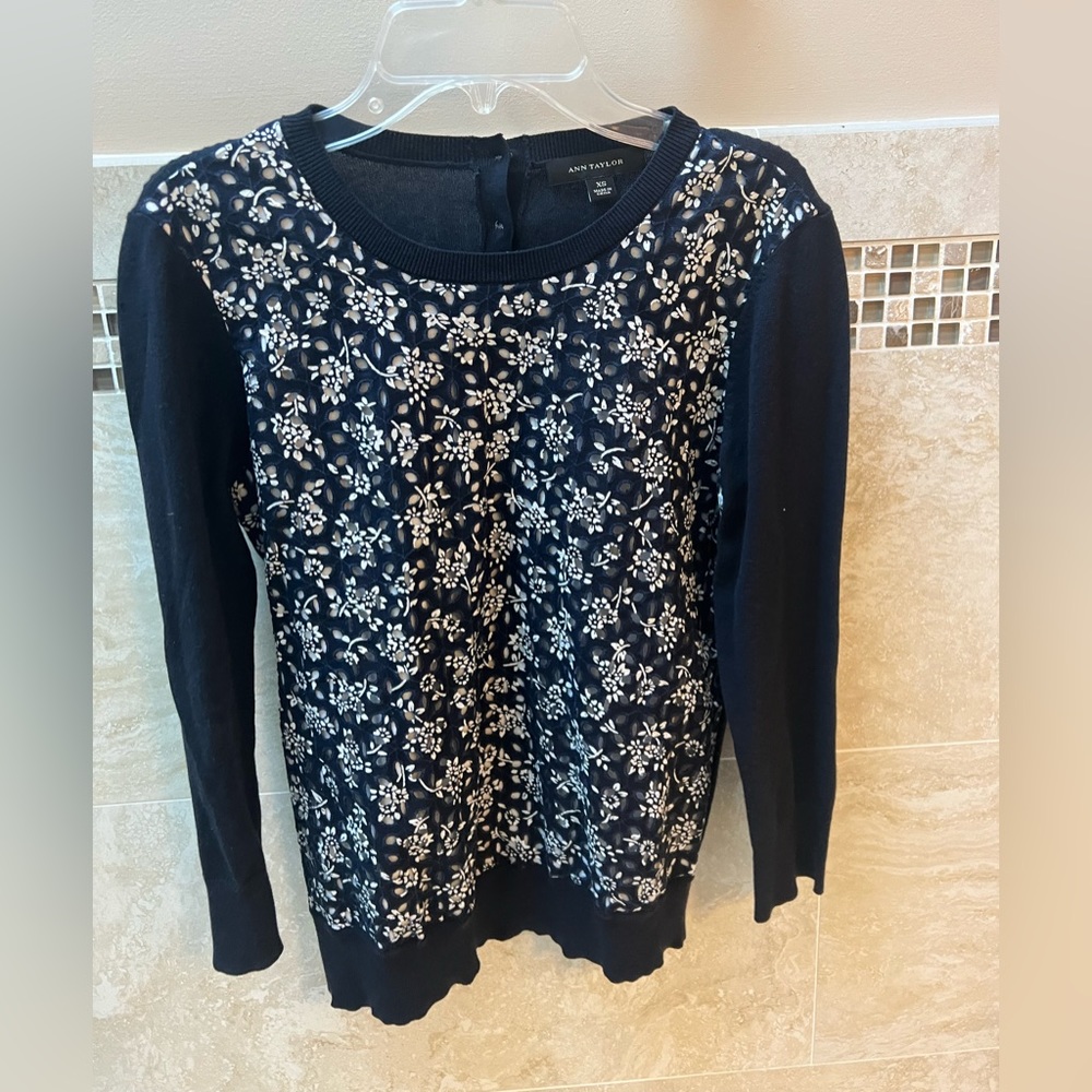 Ann Taylor XS sweater